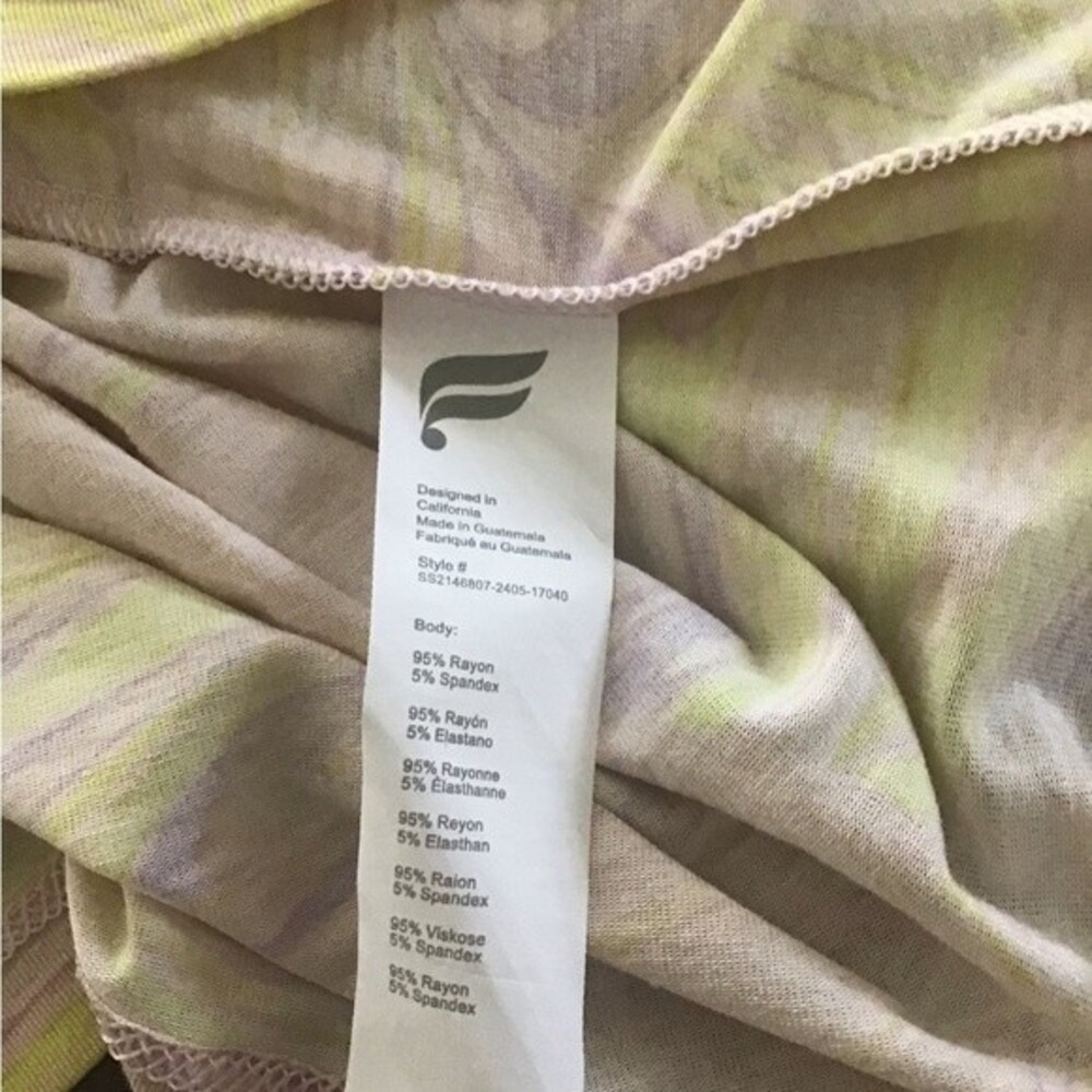 Fabletics LoveDay Raglan Tee M - Picture 8 of 8